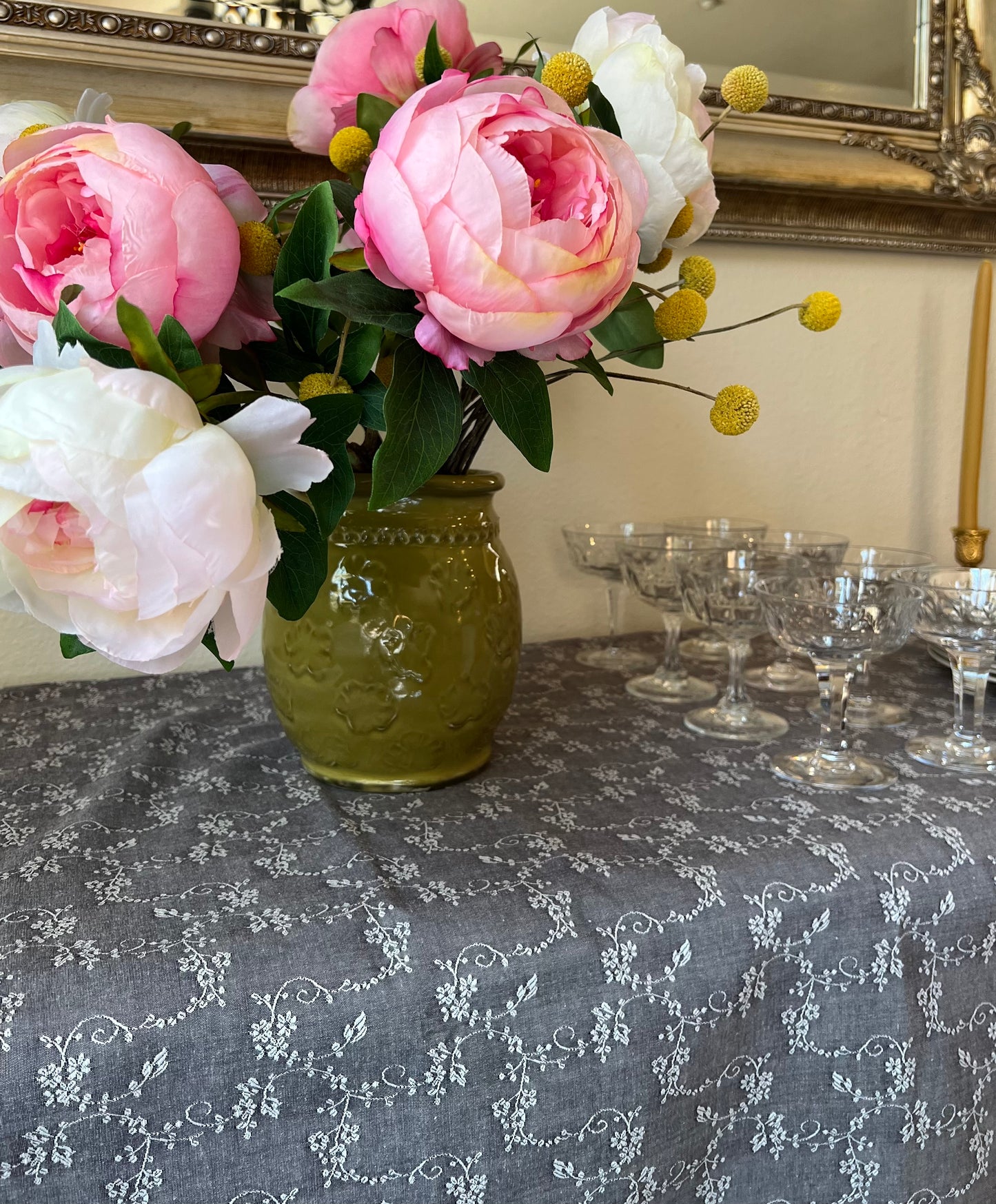 Augusta Lace Tablecloth - Manor